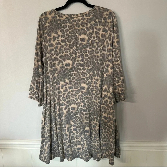 Women’s Boutique Scoop Neck 3/4 Ruffle Sleeve Cheetah Leopard Print Dress GUC - Picture 7 of 7